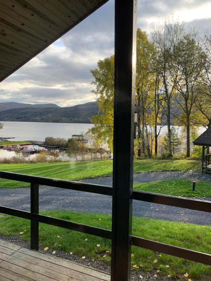 Milton Bay Luxury Lodge Wrapped In Exceptional Scenery Morenish Exteriér fotografie
